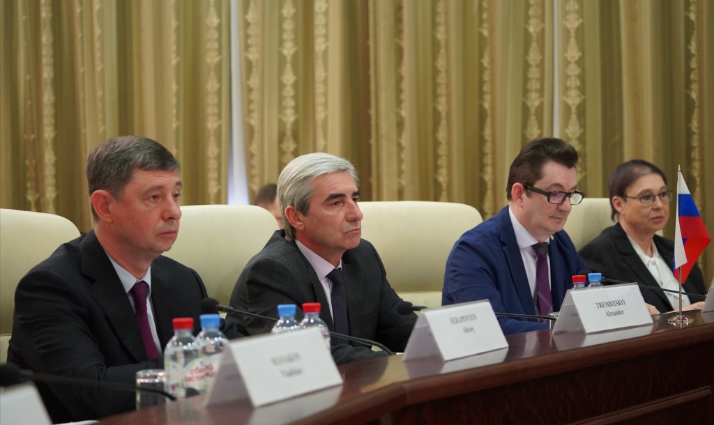 Руководитель Ростехнадзора провёл встречу с делегацией высокого уровня Народной Республики Бангладеш